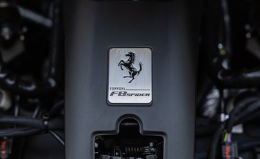 Ferrari F8 SPIDER 61