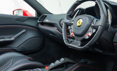Ferrari 488 SPIDER 13