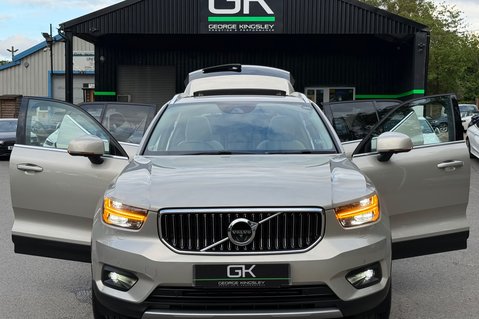 Volvo XC40 T5 INSCRIPTION AWD -XENIUM -360 CAMERA -PAN ROOF -HARMAN KARDON -WINTER PAC 17