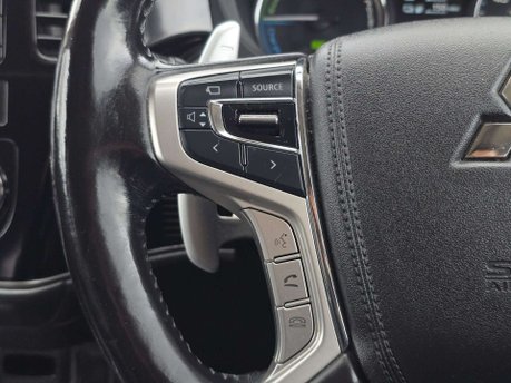 Mitsubishi Outlander 2.0h 12kWh GX4h SUV 5dr Petrol Plug-in Hybrid CVT 4WD Euro 6 (s/s) (200 ps) 21