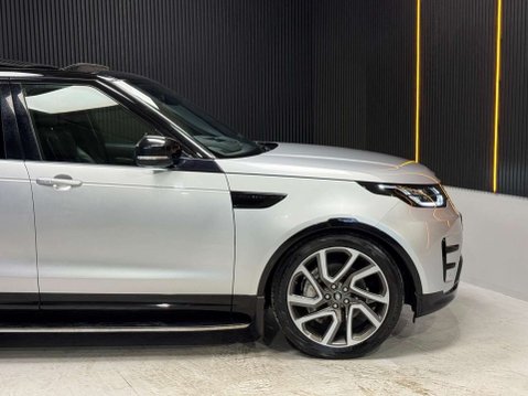 Land Rover Discovery 3.0 Discovery Luxury HSE SDV6 Auto 4WD 5dr 28
