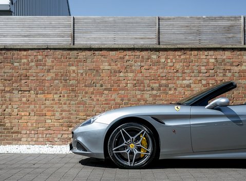 Ferrari California T 24