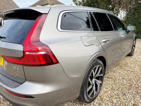 Volvo V60 2.0 D4 Momentum Auto Euro 6 (s/s) 5dr 9
