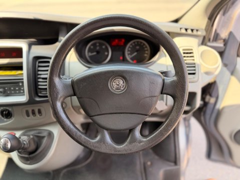 Vauxhall Vivaro 2.0 2900 CDTi Sportive FWD L3 4dr 17