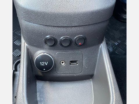 Ford Fiesta 1.6 TDCi ECOnetic II Panel Van 3dr 31