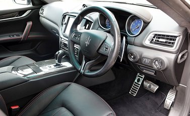 Maserati Ghibli S V6 15