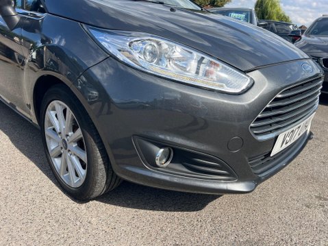 Ford Fiesta 1.0T EcoBoost Titanium Euro 6 (s/s) 5dr 12