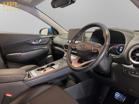 Hyundai KONA 64kWh Premium SUV 5dr Electric Auto (10.5kW Charger) (204 ps) Alloys - Air 12