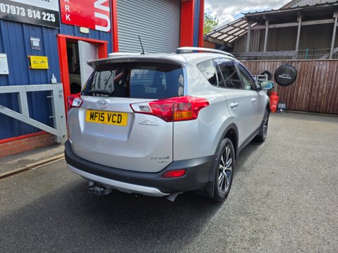 Toyota Rav 4 VVT-I INVINCIBLE Auto 8