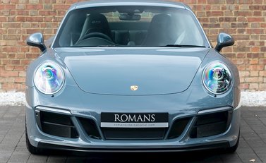 Porsche 911 (991.2) Carrera GTS 4