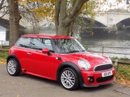 Mini Hatch COOPER 1
