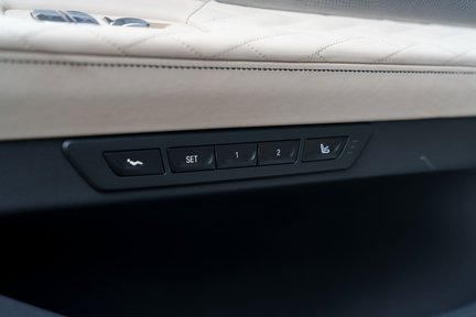 BMW 7 Series M760LI XDRIVE 35