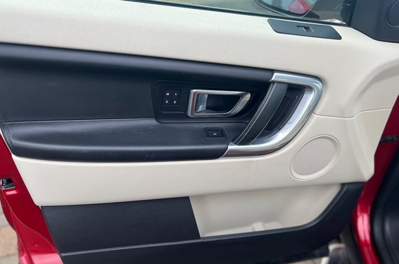 Land Rover Discovery Sport 2.2 SD4 HSE LUXURY AUTOMATIC 34