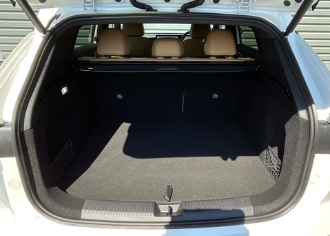 MG HS 1.5 T-GDI PHEV TROPHY 11