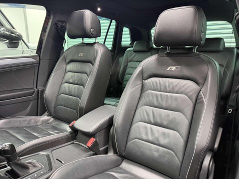 Volkswagen Tiguan 2.0 TDI R-Line Tech SUV 5dr Diesel DSG Euro 6 (s/s) (150 ps) 6