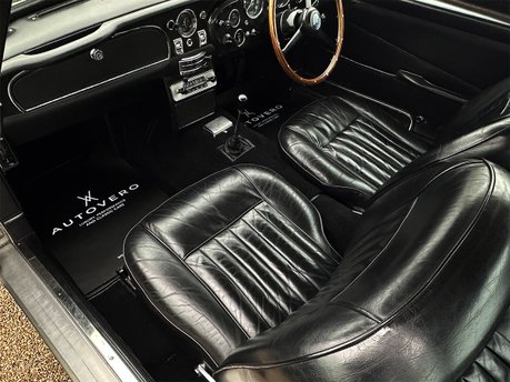 Aston Martin DB5 Superleggera 55