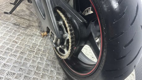 Yamaha FZ1 FAZER 2011 ONLY 19K VERY CLEAN 1000CC NAKED MOT SERVICED 40