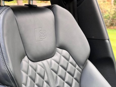 Audi Q5 TFSI QUATTRO S LINE VORSPRUNG 12