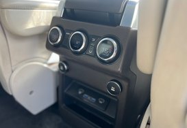 Land Rover Discovery 3.0 SD6 HSE LUXURY AUTO PAN ROOFS 22