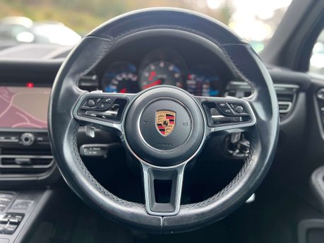 Porsche Macan 3.0 Macan S Semi-Auto 4WD 5dr 19
