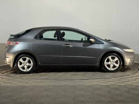 Honda Civic I-VTEC SE 4