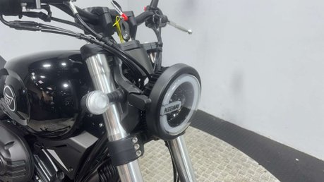 Keeway RKV 2025 ONLY 571 MILES LOW RIDER 125CC CRUISER LEARNER BIKE 18