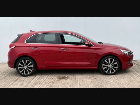 Hyundai i30 1.6 CRDi Premium Hatchback 5dr Diesel Manual Euro 6 (s/s) (115 ps) 2