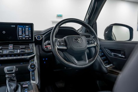 Toyota Land Cruiser ZX300 3.5 Automatic Petrol 24