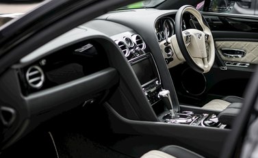 Bentley Flying Spur V8 S Mulliner 19