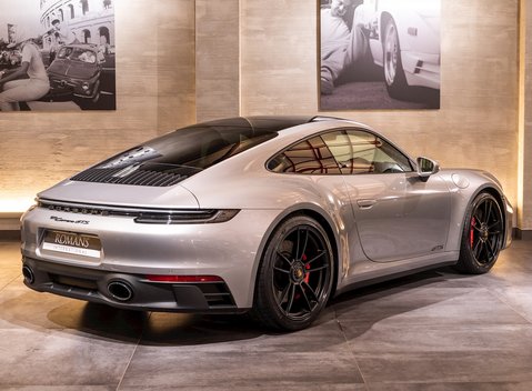 Porsche 911 (992) Carrera GTS 5
