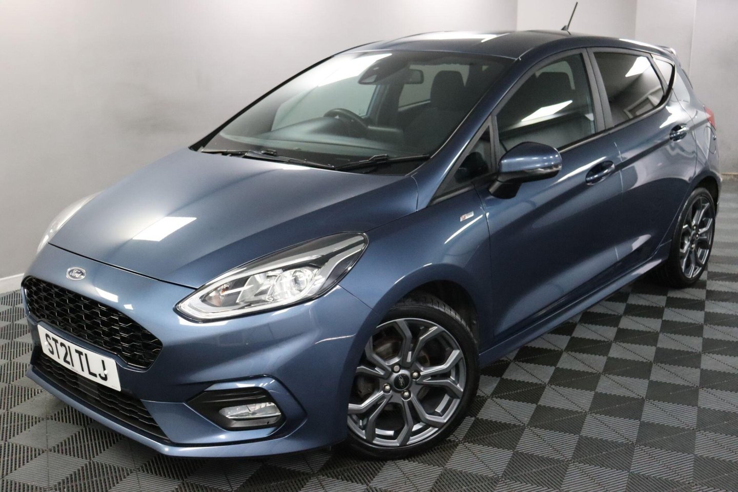 2021 Ford Fiesta — image 5