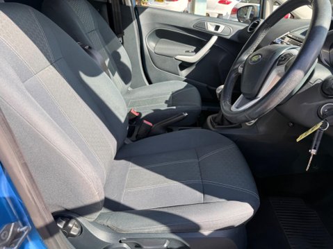 Ford Fiesta 1.4 TDCi DPF Titanium 5dr 9