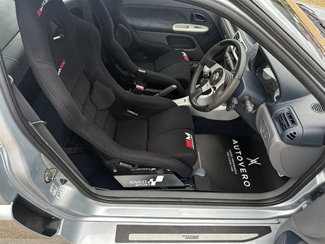 Renault Clio RENAULTSPORT V6 52