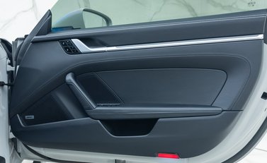 Porsche 911 Carrera 4S (992) 22