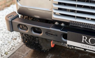 Land Rover Defender 90 XS Bowler 22