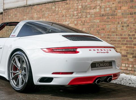 Porsche 911 (991) Targa 4S PDK 29
