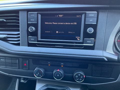 Volkswagen Transporter T30 TDI P/V STARTLINE BUSINESS PACK 150 BHP 19