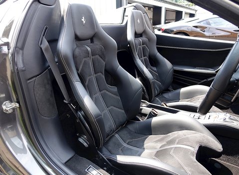 Ferrari 458 Spider 15