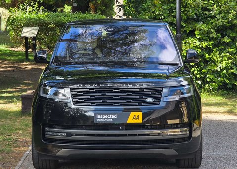 Land Rover Range Rover 3.0 Range Rover Autobiography D MHEV Auto 4WD 5dr 32