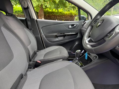 Renault Captur 1.2 TCe ENERGY Dynamique Nav Auto Euro 6 (s/s) 5dr 16