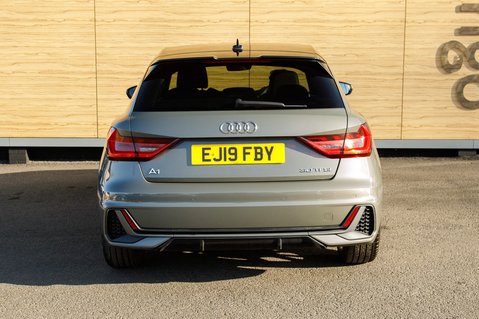 Audi A1 SPORTBACK TFSI S LINE 6