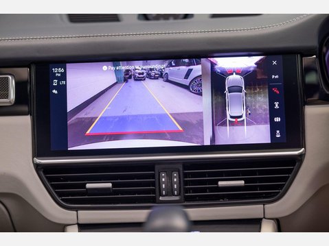 Porsche Cayenne 3.0 V6 E-Hybrid 17.9kWh Platinum Edition TiptronicS 4WD Euro 6 (s/s) 5dr (3 48