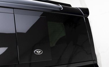 Land Rover Defender 110 SE D250 Urban 26