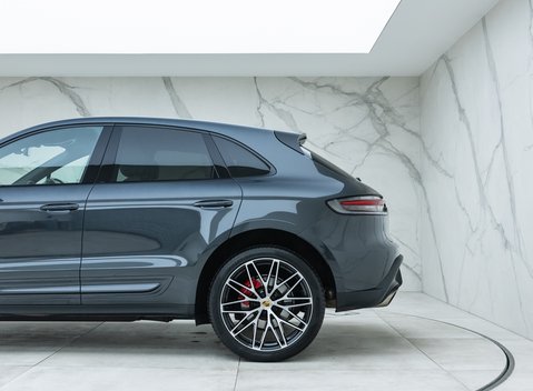 Porsche Macan S 27