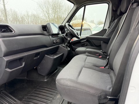 Renault Master 2.3 dCi ENERGY 35 Business Platform Cab FWD LWB Euro 6 (s/s) 2dr 12