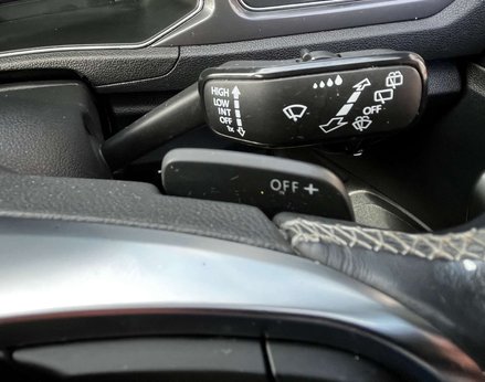 Volkswagen T-Roc 1.5 T-Roc R-Line TSi Evo Semi-Auto 5dr 62