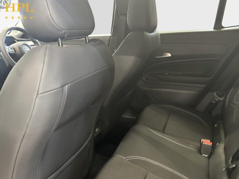 Jeep Avenger 1.2 e-Hybrid Summit SUV 5dr Petrol Hybrid e-DCT Euro 6 (s/s) (100 ps) Air C 20