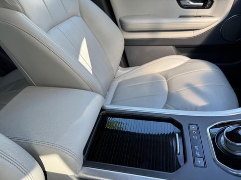 Land Rover Range Rover Evoque TD4 SE TECH 34