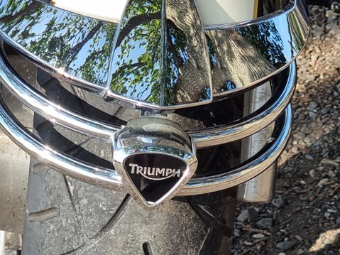 Triumph Rocket 111 Touring Old English White over Black 1 owner from New 15