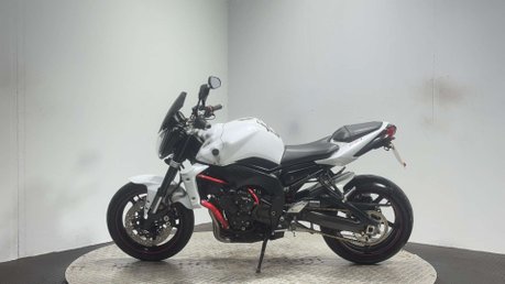 Yamaha FZ1 FAZER 2011 ONLY 19K VERY CLEAN 1000CC NAKED MOT SERVICED 4